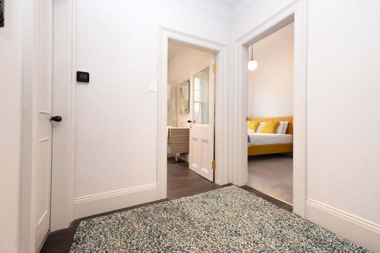 Joivy Sophisticated Apt Near Edinburgh Castle エクステリア 写真